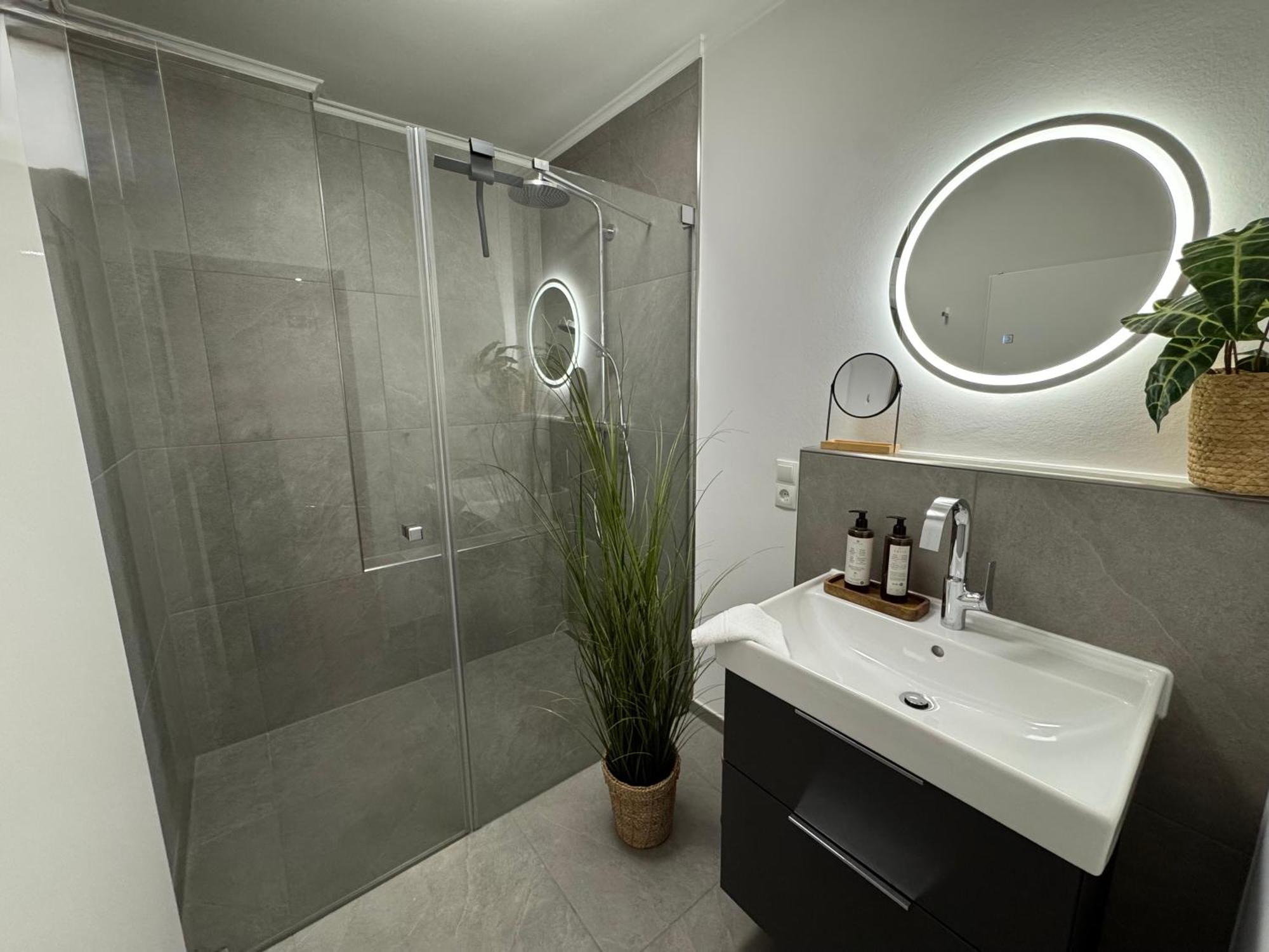 Mel&Bens Modern Oak-Apartments Fuer Bis Zu 12 Personen BRE Exterior foto